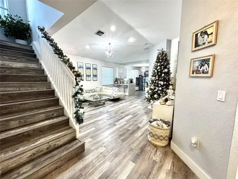 2101 NE 37th Terrace Homestead FL 33033