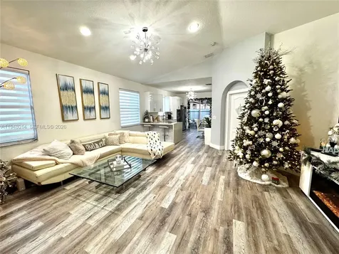 2101 NE 37th Terrace Homestead FL 33033