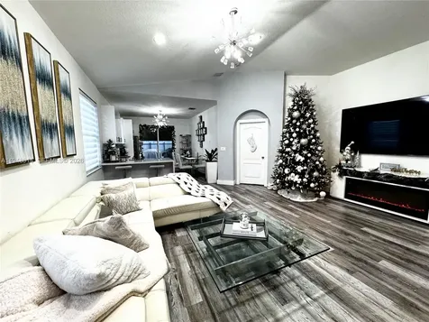 2101 NE 37th Terrace Homestead FL 33033