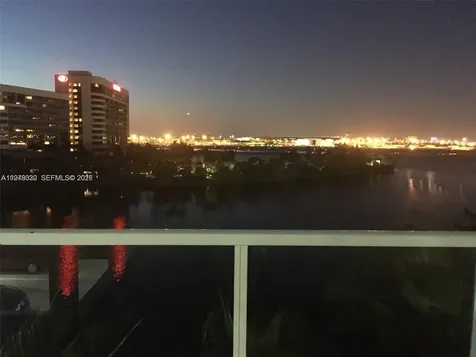 5091 NW 7th Street Miami FL 33126