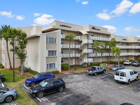 21121 SW 85th Avenue Cutler Bay FL 33189