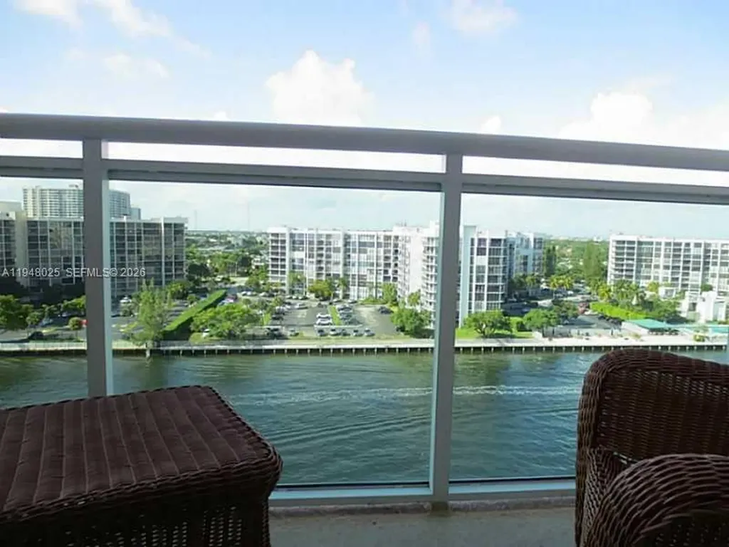 3000 S Ocean Drive Hollywood FL 33019