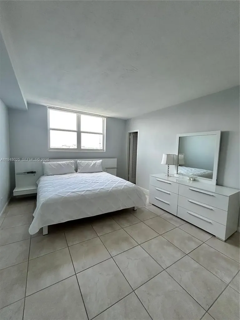 3000 S Ocean Drive Hollywood FL 33019