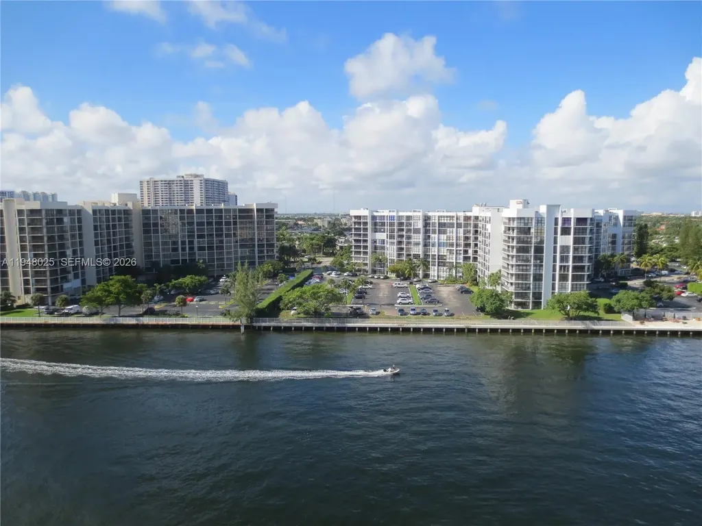 3000 S Ocean Drive Hollywood FL 33019