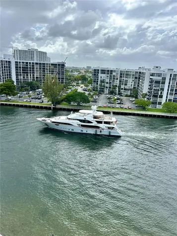 3000 S Ocean Drive Hollywood FL 33019