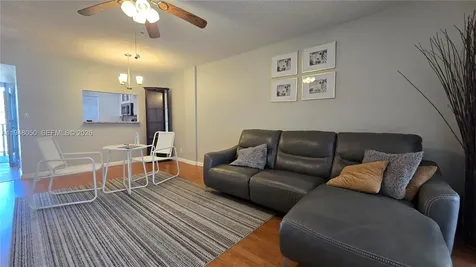 2900 NW 48th Terrace Lauderdale Lakes FL 33313