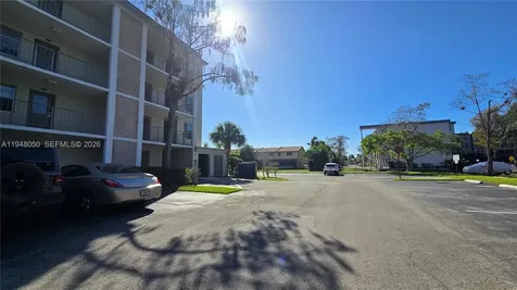 2900 NW 48th Terrace Lauderdale Lakes FL 33313