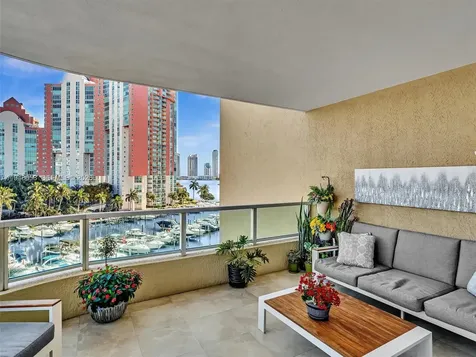 3340 NE 190th Street Aventura FL 33180
