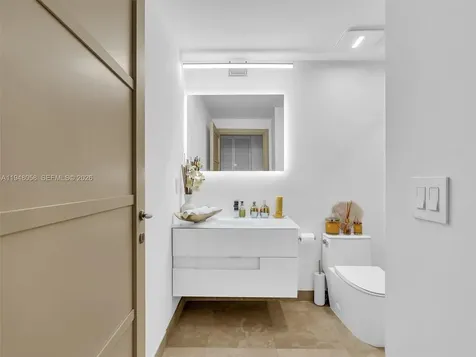 3340 NE 190th Street Aventura FL 33180
