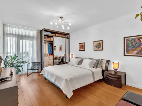 3340 NE 190th Street Aventura FL 33180