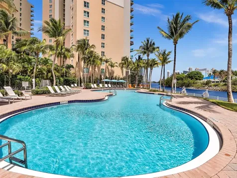 3340 NE 190th Street Aventura FL 33180