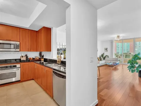 3340 NE 190th Street Aventura FL 33180