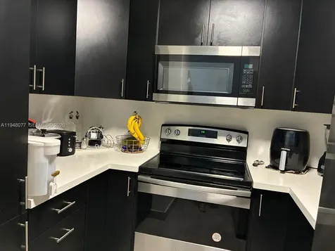 6820 W Flagler Street Miami FL 33144