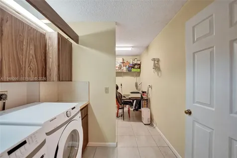 1713 Whitehall Drive Davie FL 33324