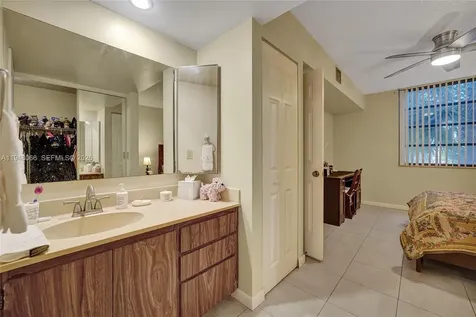 1713 Whitehall Drive Davie FL 33324