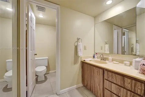 1713 Whitehall Drive Davie FL 33324