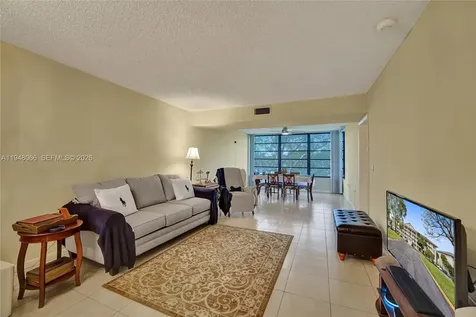1713 Whitehall Drive Davie FL 33324
