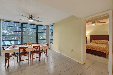 1713 Whitehall Drive Davie FL 33324