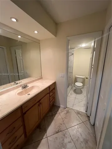 379 Lakeview Drive Weston FL 33326