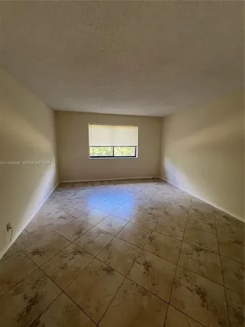 379 Lakeview Drive Weston FL 33326