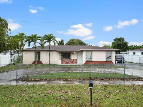 25410 SW 127 Avenue Homestead FL 33032