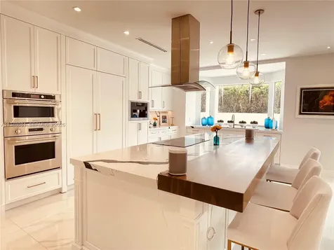 7233 SW 122nd Place Miami FL 33183