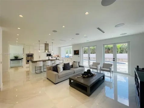 7233 SW 122nd Place Miami FL 33183