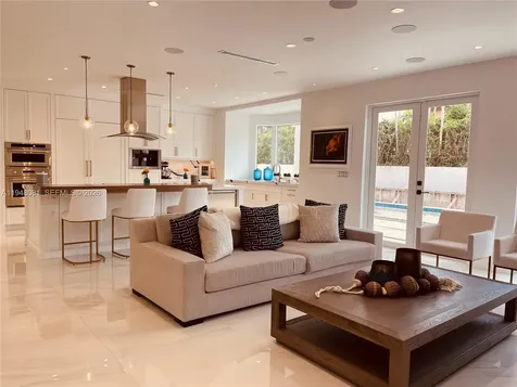 7233 SW 122nd Place Miami FL 33183