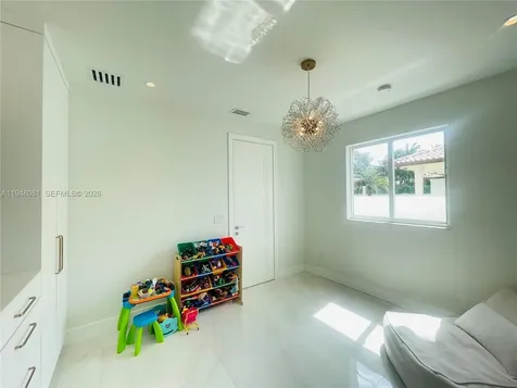 7233 SW 122nd Place Miami FL 33183