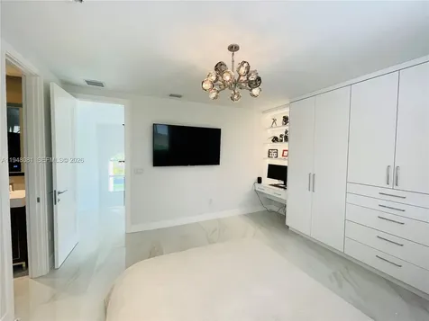 7233 SW 122nd Place Miami FL 33183
