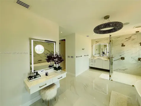 7233 SW 122nd Place Miami FL 33183