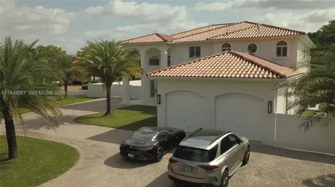 7233 SW 122nd Place Miami FL 33183