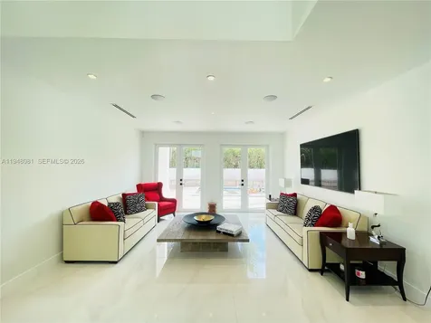 7233 SW 122nd Place Miami FL 33183