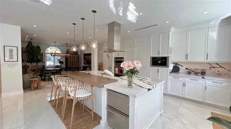 7233 SW 122nd Place Miami FL 33183