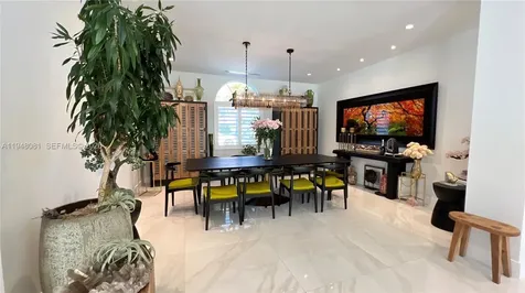 7233 SW 122nd Place Miami FL 33183