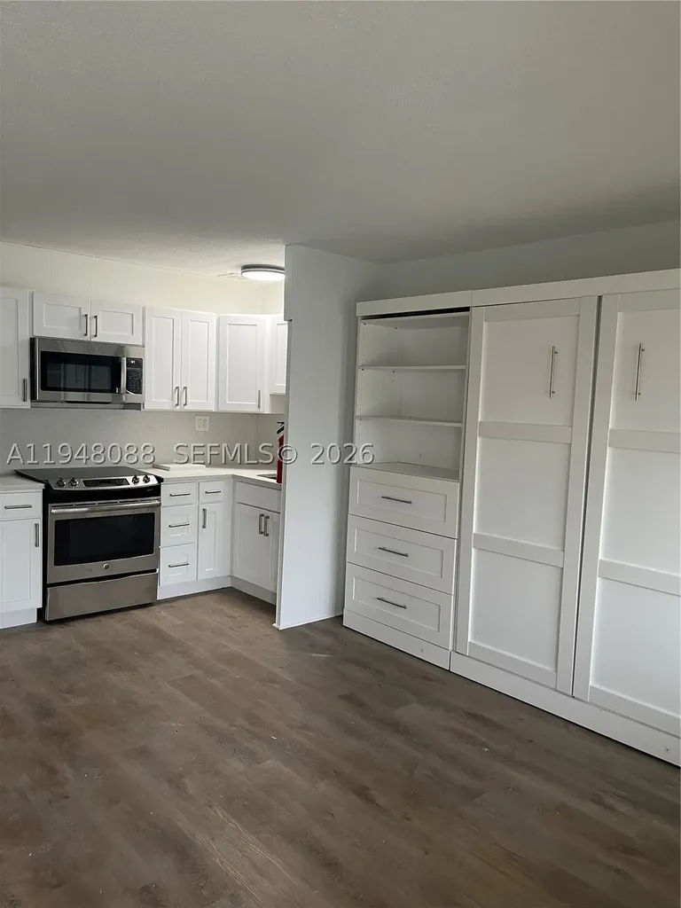 5821 NE 18th Avenue Fort Lauderdale FL 33334