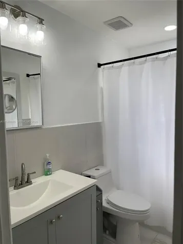 5821 NE 18th Avenue Fort Lauderdale FL 33334