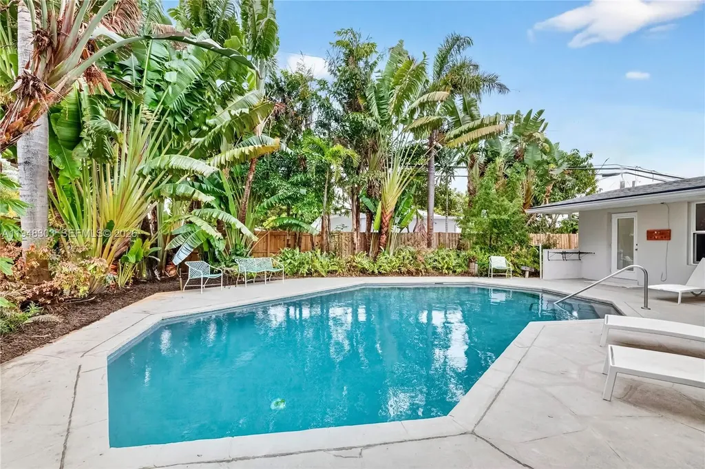 4761 NE 18th Avenue Oakland Park FL 33334