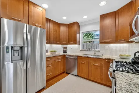 4761 NE 18th Avenue Oakland Park FL 33334