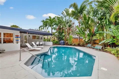 4761 NE 18th Avenue Oakland Park FL 33334