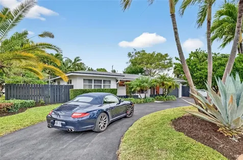 4761 NE 18th Avenue Oakland Park FL 33334