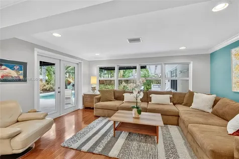 4761 NE 18th Avenue Oakland Park FL 33334