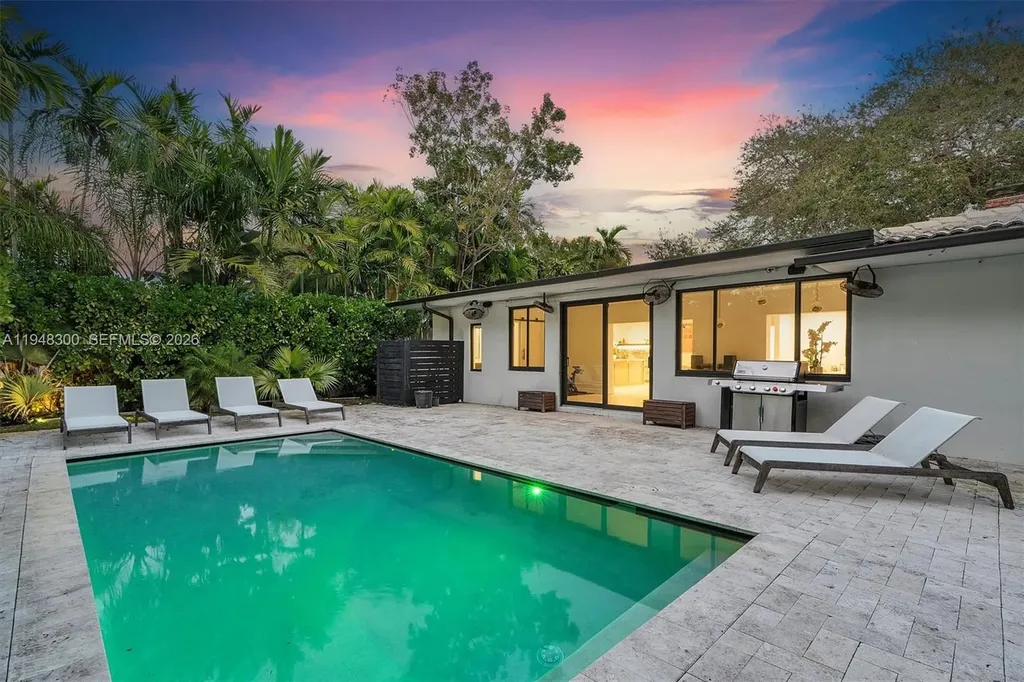 10570 NE 3rd Avenue Miami Shores FL 33138