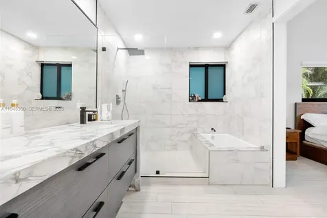 10570 NE 3rd Avenue Miami Shores FL 33138