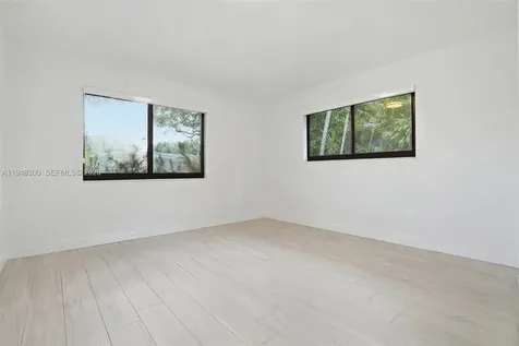 10570 NE 3rd Avenue Miami Shores FL 33138