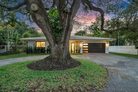 10570 NE 3rd Avenue Miami Shores FL 33138