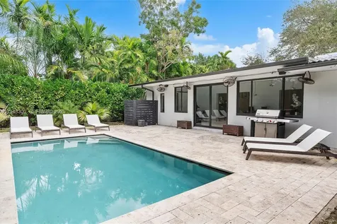 10570 NE 3rd Avenue Miami Shores FL 33138