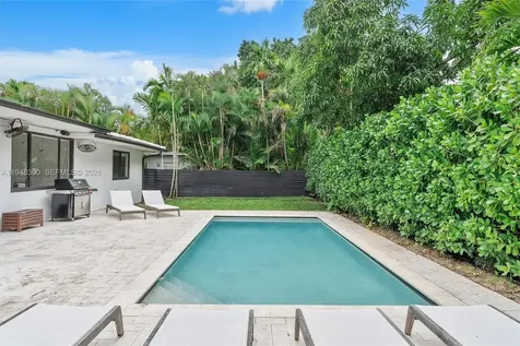 10570 NE 3rd Avenue Miami Shores FL 33138