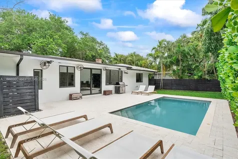 10570 NE 3rd Avenue Miami Shores FL 33138