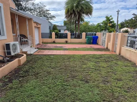 28 NE 49th Street Miami FL 33137